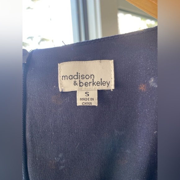 Madison & Berkeley Deep-V Midi Dress 100%Viscose | Nordstrom Size S - Picture 8 of 11